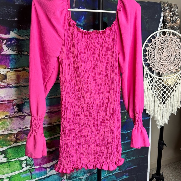 BooHoo Hot Pink Barbie Vibes Ruched Mini Dress Size 8 - Picture 3 of 3